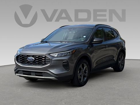 Used 2025 Ford Escape ST-Line image 23
