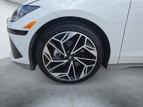 Certified 2025 Hyundai Ioniq 6 SEL RWD image 17