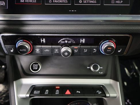 Used 2023 Audi Q3 2.0T Premium w/ Convenience Package image 5