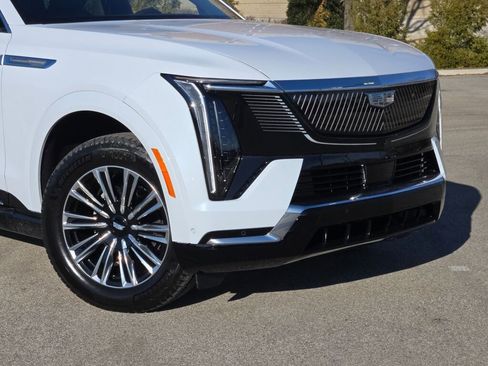 New 2026 Cadillac Escalade IQ Luxury 1 w/ LPO, Floor Liner Package AWD/4WD image 2