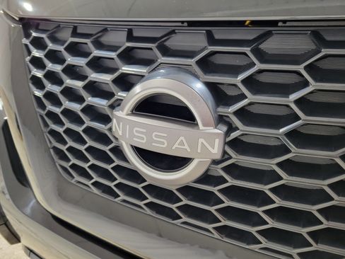 Used 2023 Nissan Murano SV w/ SV Midnight Edition Package image 11