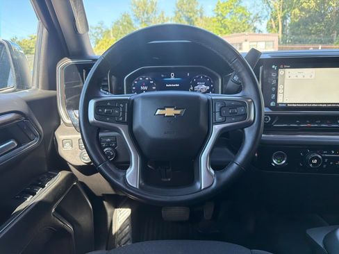 Certified 2024 Chevrolet Silverado 1500 LT AWD/4WD image 13