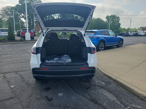 New 2026 Honda HR-V LX image 8