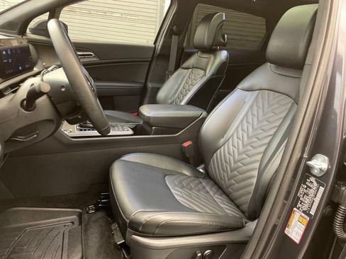 Used 2026 Kia Sportage X-Line w/ X-Line Premium Package AWD/4WD image 18