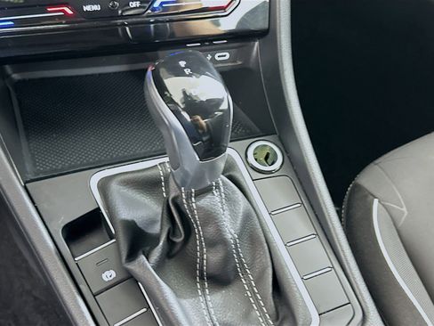 Used 2025 Volkswagen Jetta Sport image 24