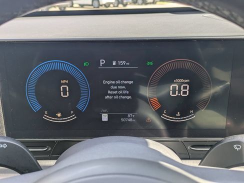 Used 2025 Hyundai Kona SEL AWD/4WD image 25