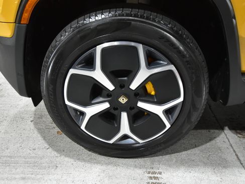 Used 2022 Rivian R1T Adventure image 77