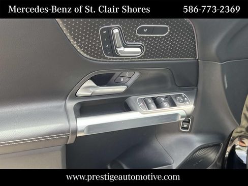 Used 2026 Mercedes-Benz GLB 250 4MATIC image 14