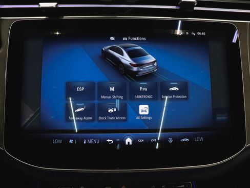 Used 2025 Mercedes-Benz E 350 4MATIC Sedan image 28