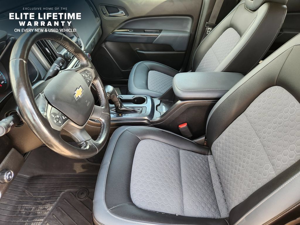 Used 2019 Chevrolet Colorado Z71 AWD/4WD image 13