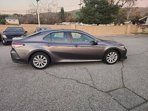 Certified 2020 Toyota Camry LE image 6