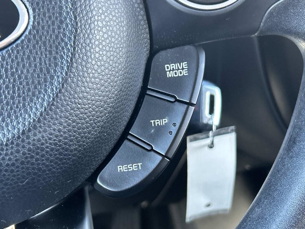 Used 2017 Kia Soul + FWD image 22