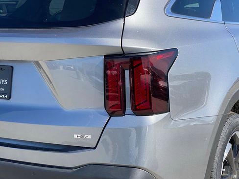 New 2026 Kia Sorento EX FWD image 4