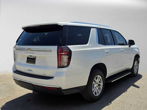 Used 2022 Chevrolet Tahoe LT w/ Luxury Package RWD image 3