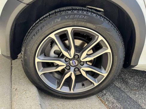 Used 2018 Volvo V60 T5 Cross Country AWD/4WD image 36