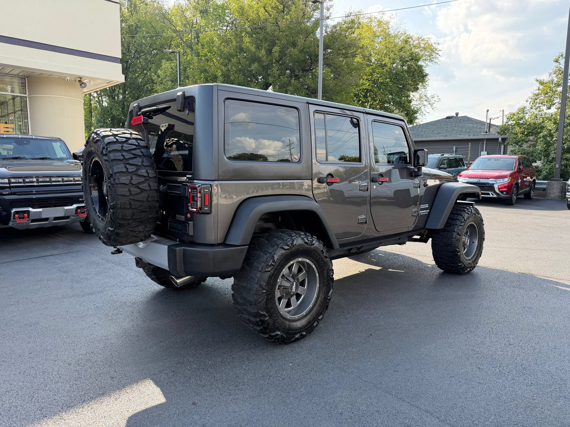 Used 2017 Jeep Wrangler Unlimited Sport AWD/4WD image 6