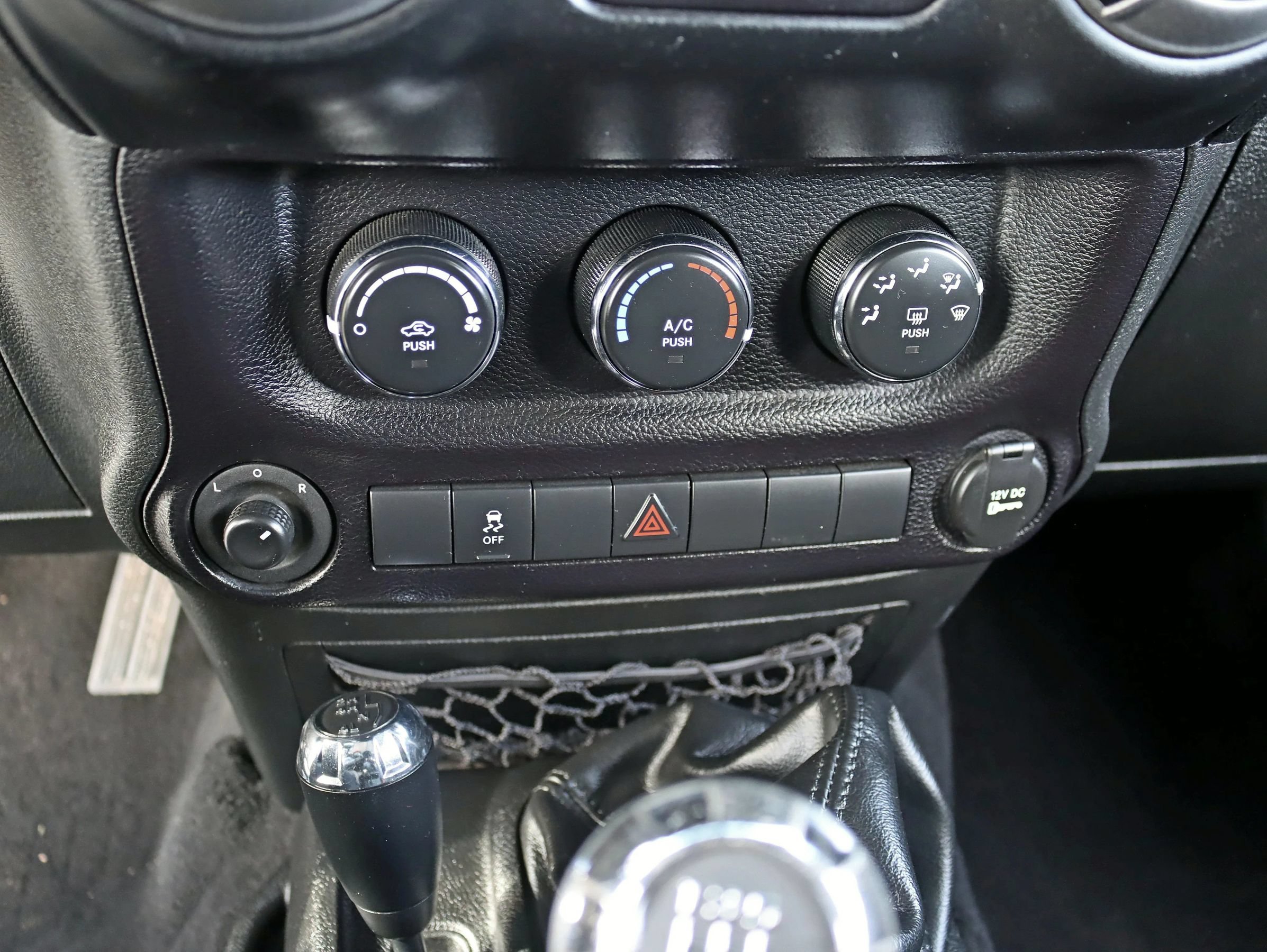 Used 2016 Jeep Wrangler Unlimited Sport AWD/4WD image 21