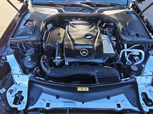 Used 2018 Mercedes-Benz E 300 4MATIC image 23