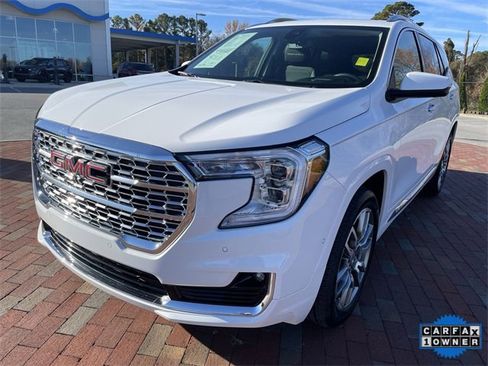 Used 2024 GMC Terrain Denali w/ Denali Premium Package image 1