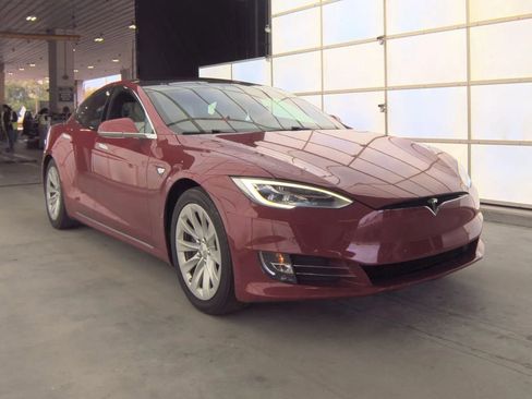 Used 2019 Tesla Model S Long Range image 4