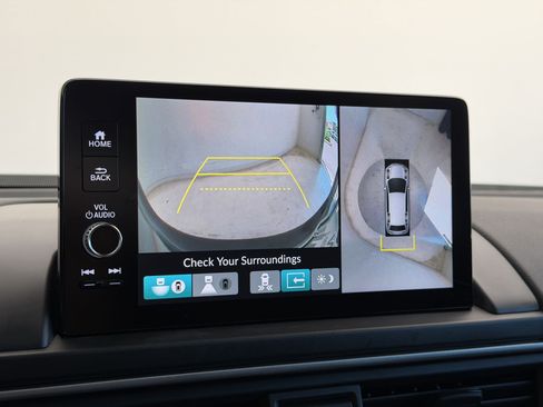 Used 2025 Honda Pilot Black Edition image 20