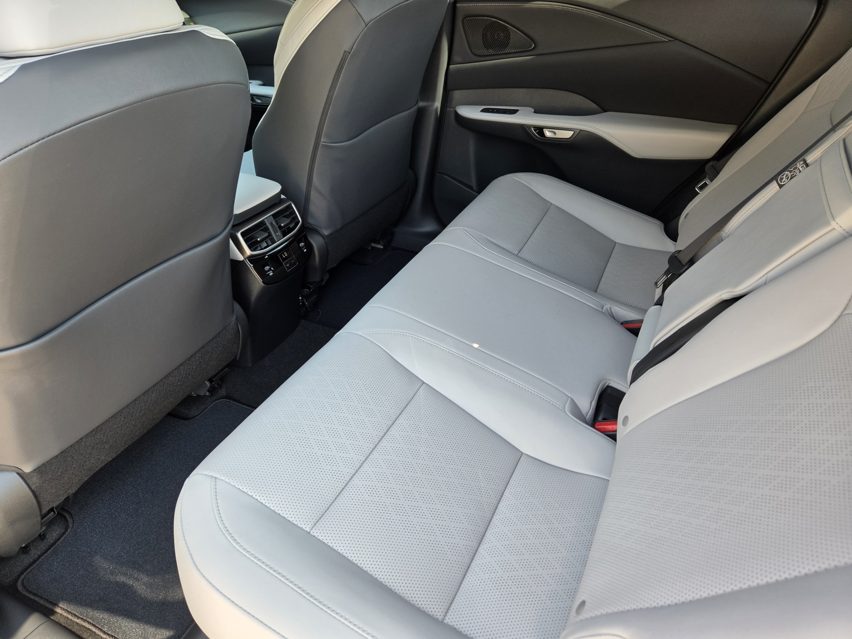 New 2026 Lexus RX 350 Premium Plus w/ Accessory Package (Z1) FWD image 6