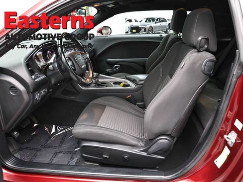Used 2019 Dodge Challenger SXT AWD/4WD image 13
