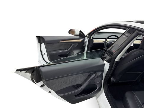 Certified 2023 Tesla Model 3 Standard Range RWD image 10