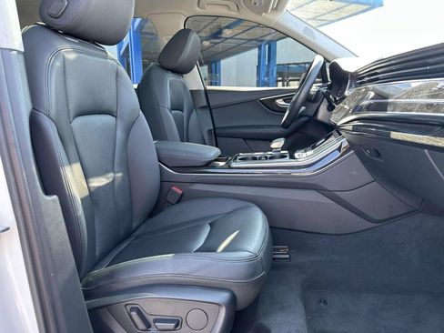 Used 2023 Audi Q7 3.0T Premium Plus AWD/4WD image 29