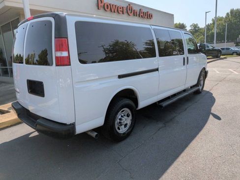 Used 2020 Chevrolet Express 3500 LS RWD image 4
