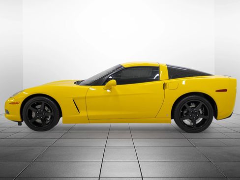 Used 2006 Chevrolet Corvette Coupe image 12