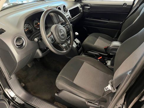 Used 2016 Jeep Patriot Sport w/ Power Value Group image 10