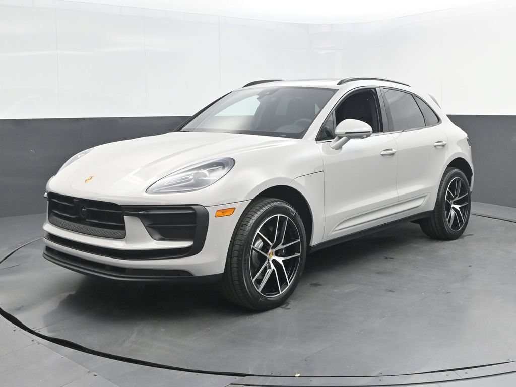 New 2026 Porsche Macan AWD/4WD image 1