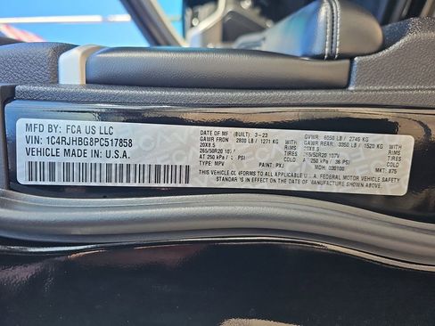 Used 2023 Jeep Grand Cherokee Limited w/ Black Appearance Package image 43