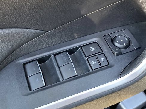 Certified 2025 Toyota RAV4 XLE Premium FWD image 24