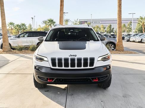 Used 2019 Jeep Cherokee Trailhawk image 8