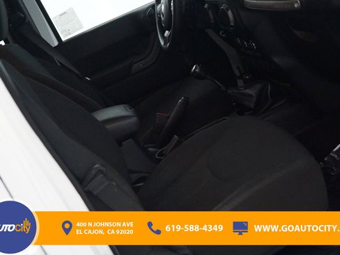 Used 2016 Jeep Wrangler Unlimited Sport image 8