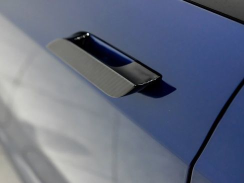 Used 2021 Tesla Model S Plaid image 34