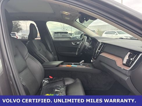 Certified 2024 Volvo XC60 B5 Ultimate image 10