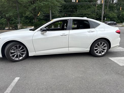 Used 2023 Acura TLX FWD image 4