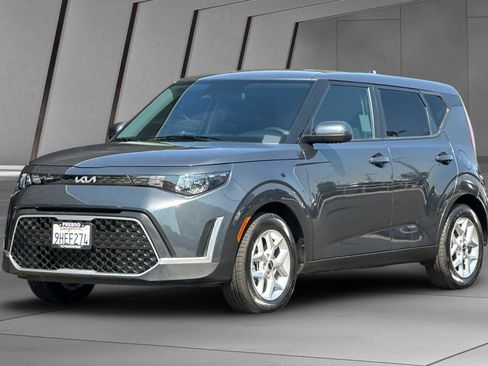 Used 2023 Kia Soul LX w/ Option Group 015 image 8
