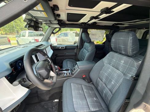 New 2026 Ford Bronco Heritage Edition AWD/4WD image 10