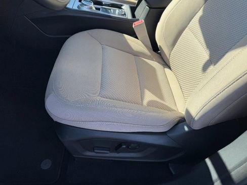 Used 2023 Ford Explorer XLT w/ Class IV Trailer Tow Package image 15