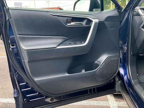 Used 2019 Toyota RAV4 XLE Premium w/ All Weather Liner Package AWD/4WD image 22