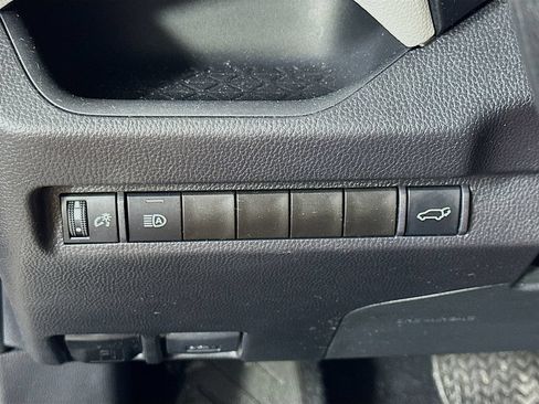 Used 2025 Toyota RAV4 XLE w/ Convenience Package FWD image 20