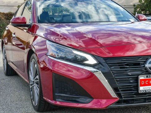 Used 2023 Nissan Altima 2.5 SL image 4