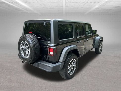Used 2024 Jeep Wrangler Unlimited Sport AWD/4WD image 5