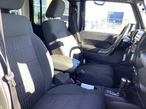 Used 2012 Jeep Wrangler Unlimited Sport image 32