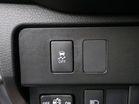 Used 2022 Toyota Tacoma SR image 26