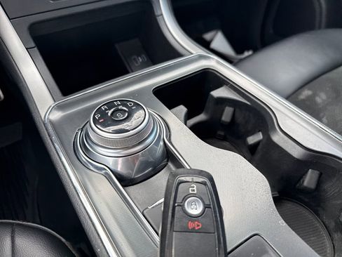 Used 2022 Ford Edge ST-Line image 25